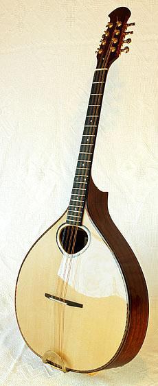 Octav-Mandolin.jpeg